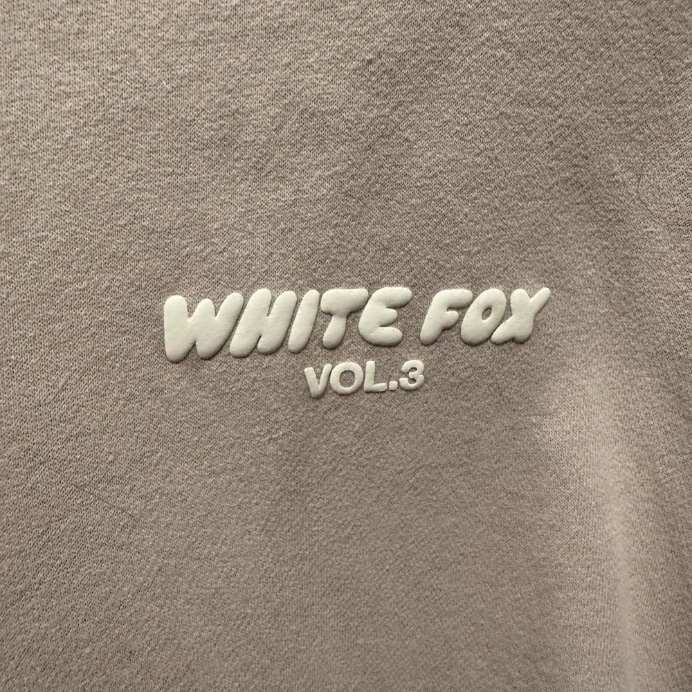 White Fox Hoodie Light Gray Size L/XL - Picture 4 of 14